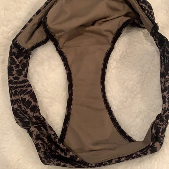 **FINAL PRICE** Victoria’s Secret Bombshell bikini set - Picture 16 of 16